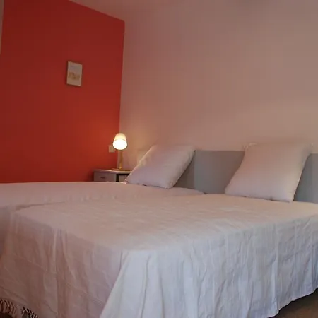 בית נופש Le Moulin Moreau Saint-Pierre-des-Echaubrognes